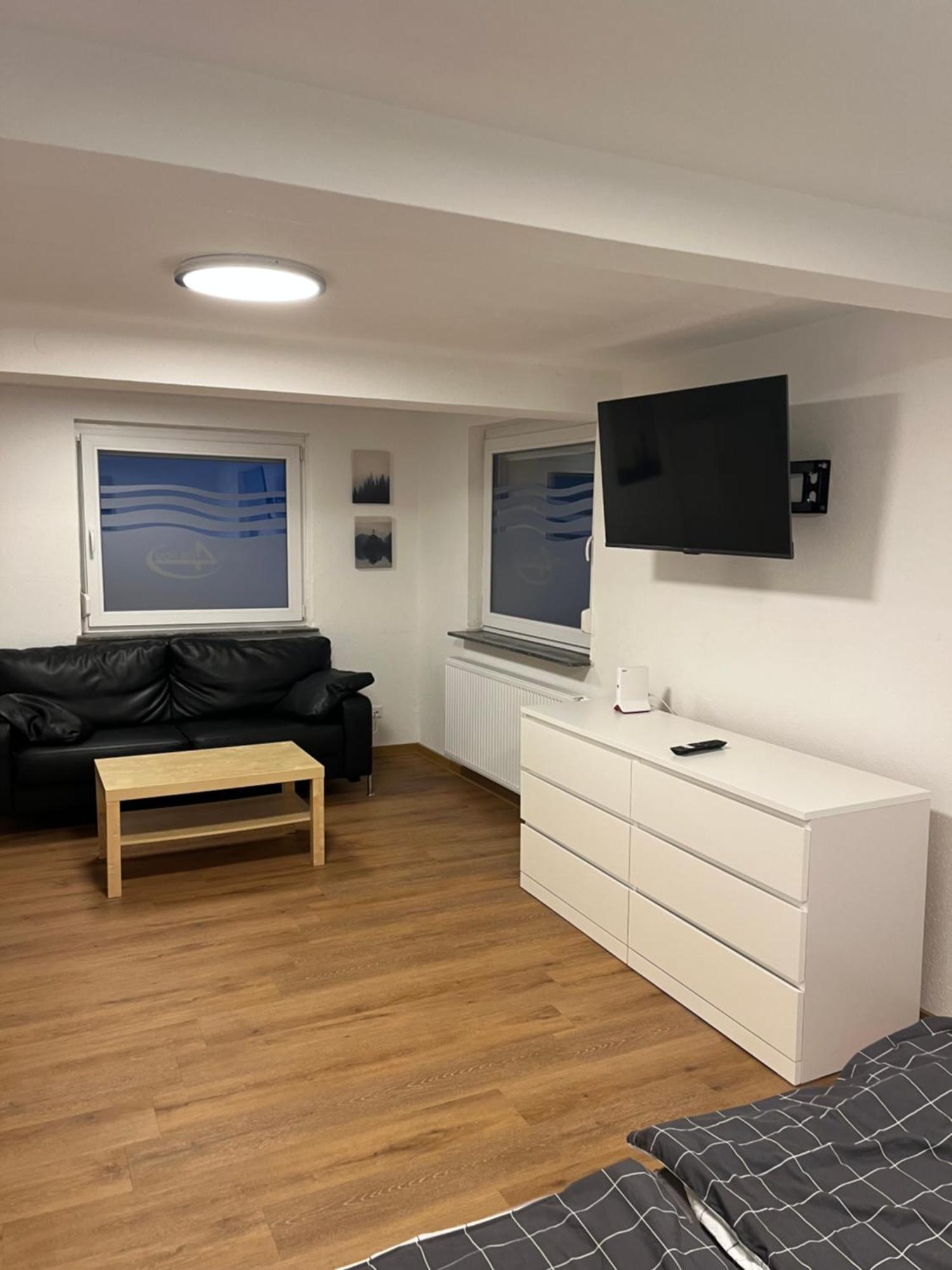 Home-For-You-Ferienwohnung Monteurwohnung Buchen  Buitenkant foto